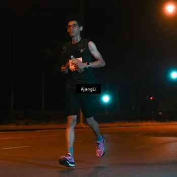 Runner Photo 8392213