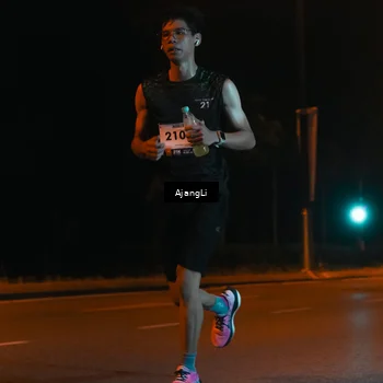 Runner Photo 8392215