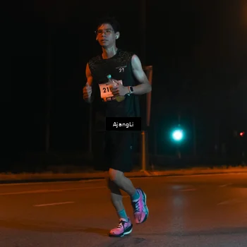 Runner Photo 8392216