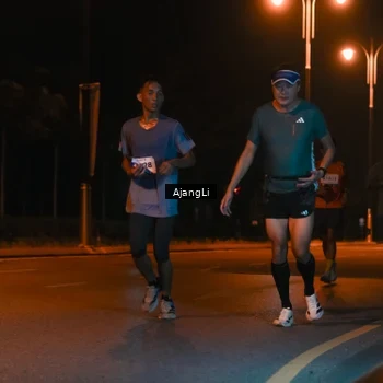 Runner Photo 8392218