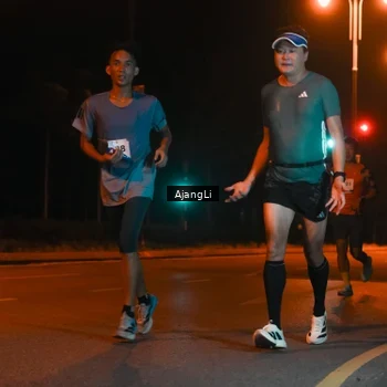 Runner Photo 8392224