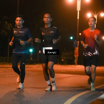 Runner Photo 8392235