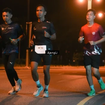 Runner Photo 8392246