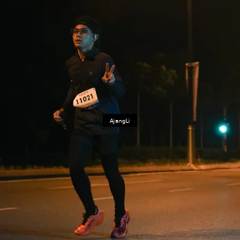 Runner Photo 8392272