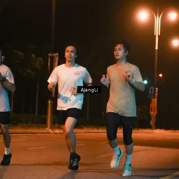 Runner Photo 8392292