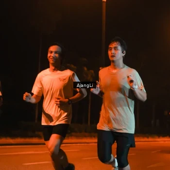 Runner Photo 8392299