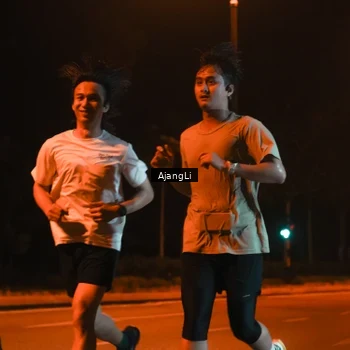 Runner Photo 8392303