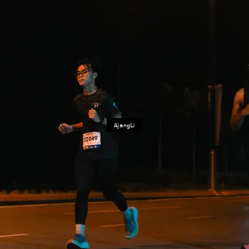 Runner Photo 8392310