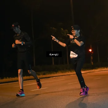 Runner Photo 8392317