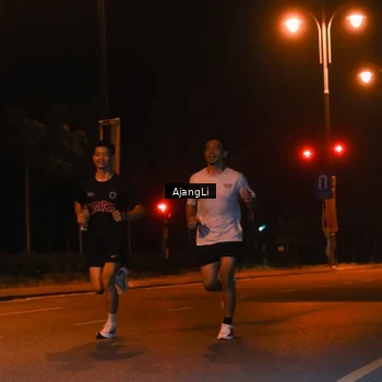 Runner Photo 8392325