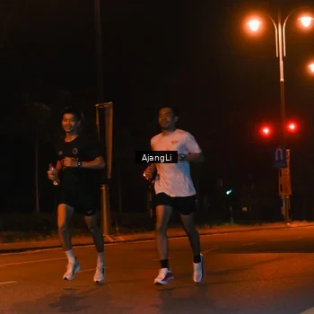 Runner Photo 8392327
