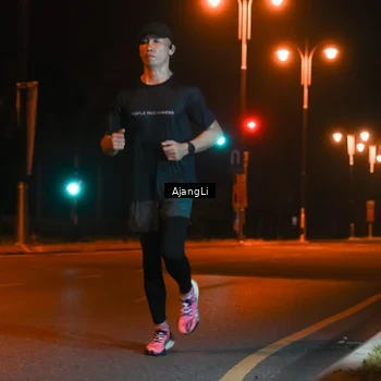 Runner Photo 8392350