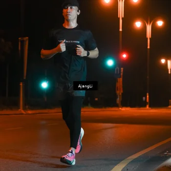 Runner Photo 8392357