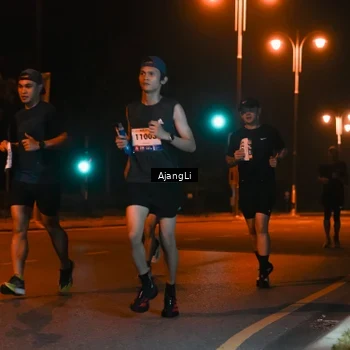 Runner Photo 8392370
