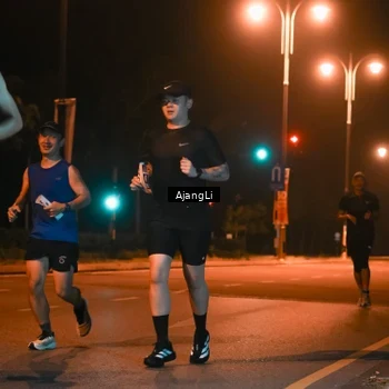 Runner Photo 8392372