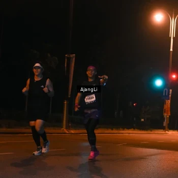 Runner Photo 8392389