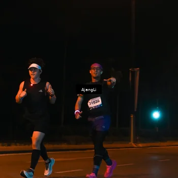 Runner Photo 8392399