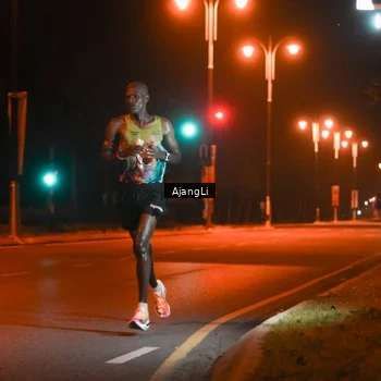 Runner Photo 8392415