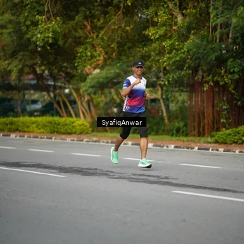 Runner Photo 8398007