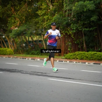Runner Photo 8398009