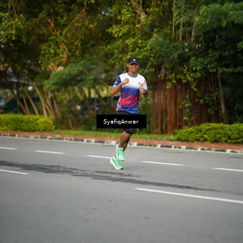 Runner Photo 8398010