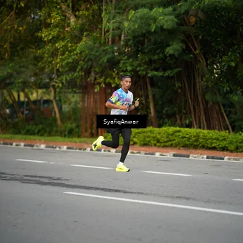 Runner Photo 8398011