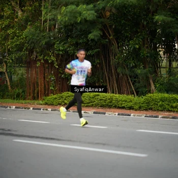 Runner Photo 8398016