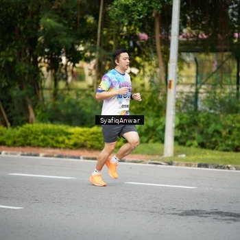 Runner Photo 8398018
