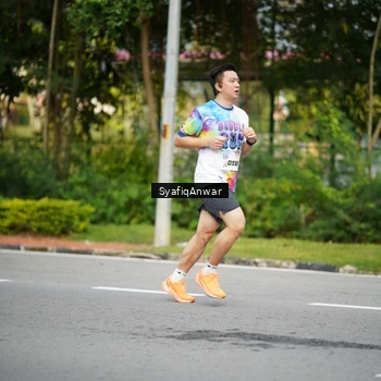 Runner Photo 8398020