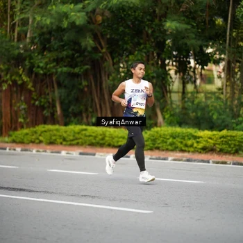 Runner Photo 8398024