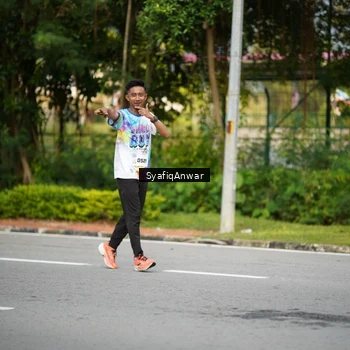 Runner Photo 8398038