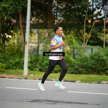 Runner Photo 8398041