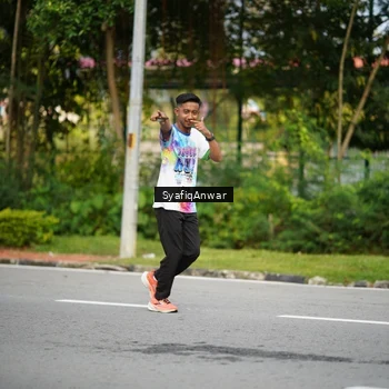 Runner Photo 8398043