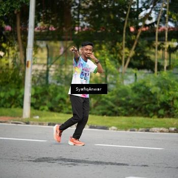 Runner Photo 8398047