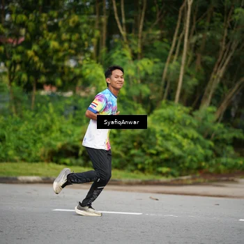 Runner Photo 8398057