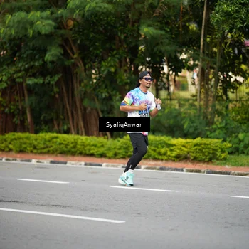 Runner Photo 8398058