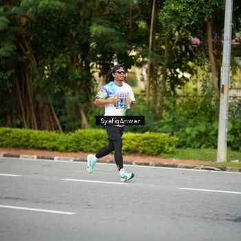Runner Photo 8398062