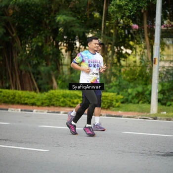 Runner Photo 8398076
