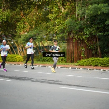 Runner Photo 8398086