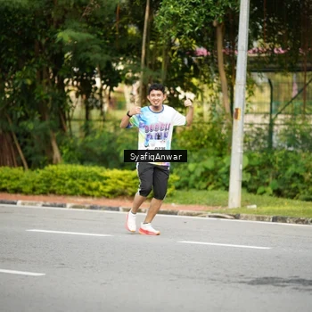 Runner Photo 8398089