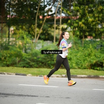 Runner Photo 8398096