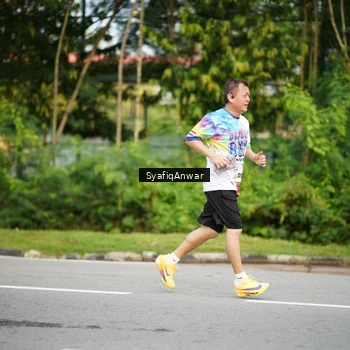 Runner Photo 8398100