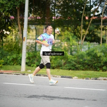 Runner Photo 8398103