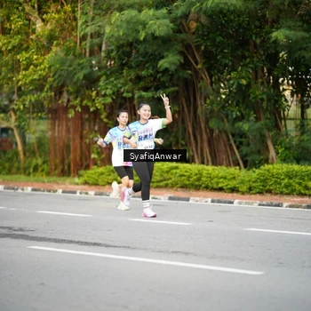 Runner Photo 8398110