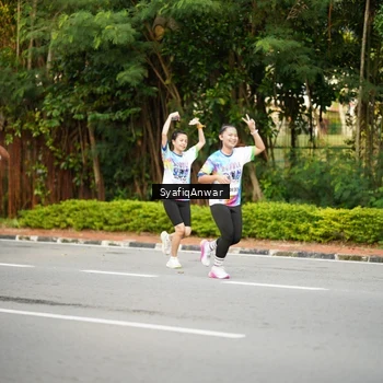 Runner Photo 8398112