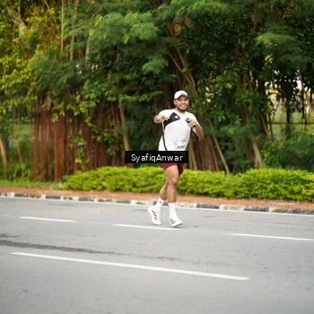 Runner Photo 8398115