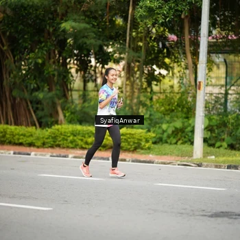 Runner Photo 8398116