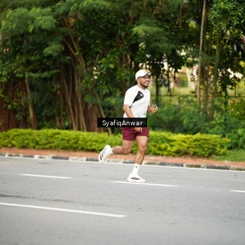 Runner Photo 8398117