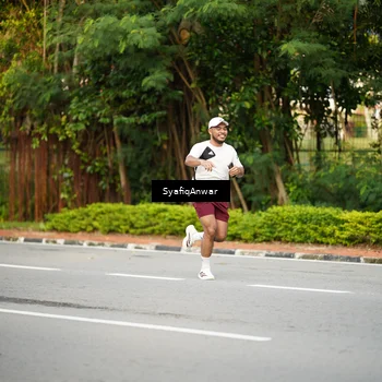 Runner Photo 8398128