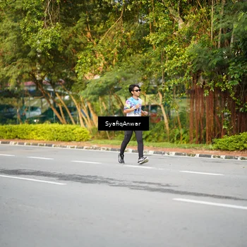 Runner Photo 8398130